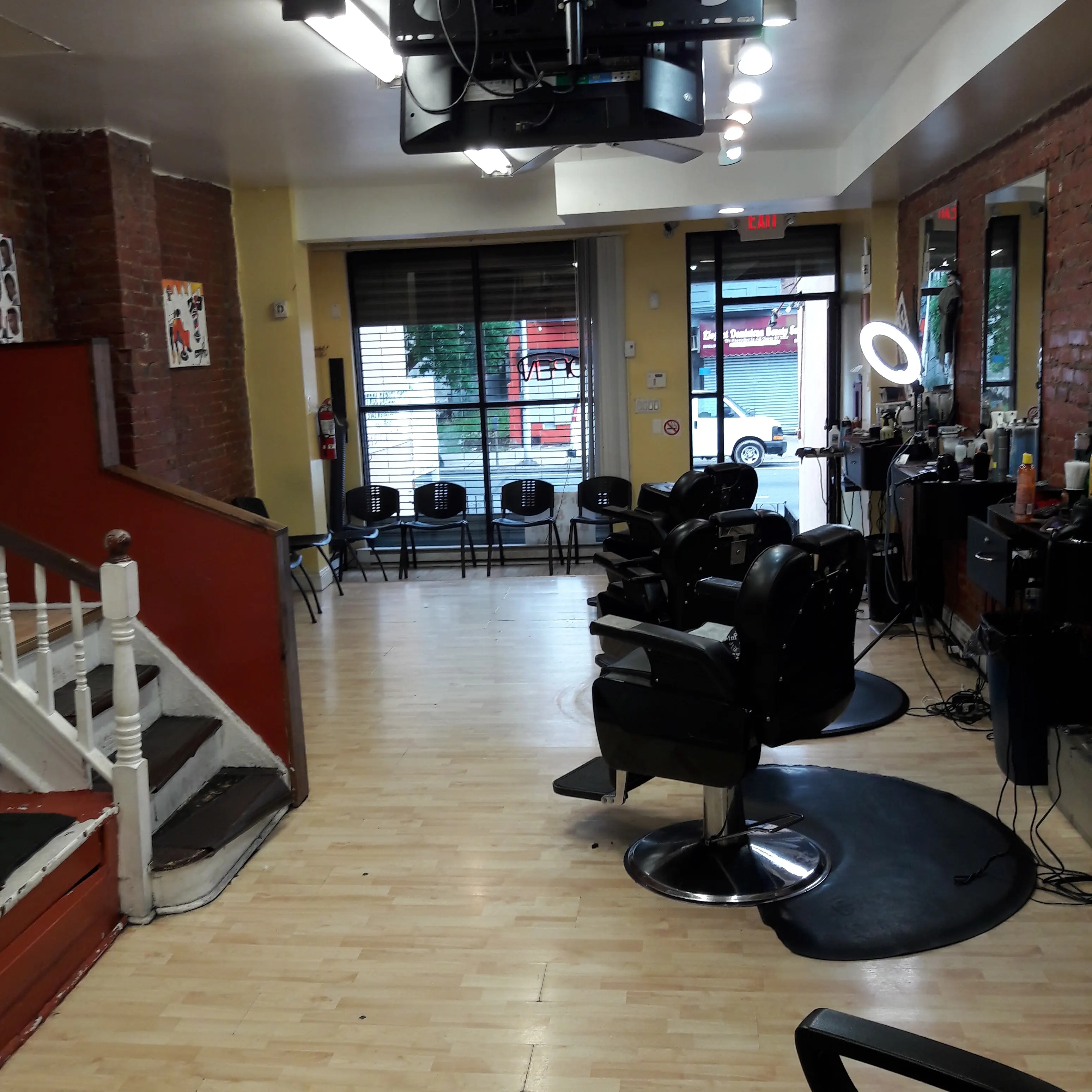 Kontrol Barbershop and Hair Care Center