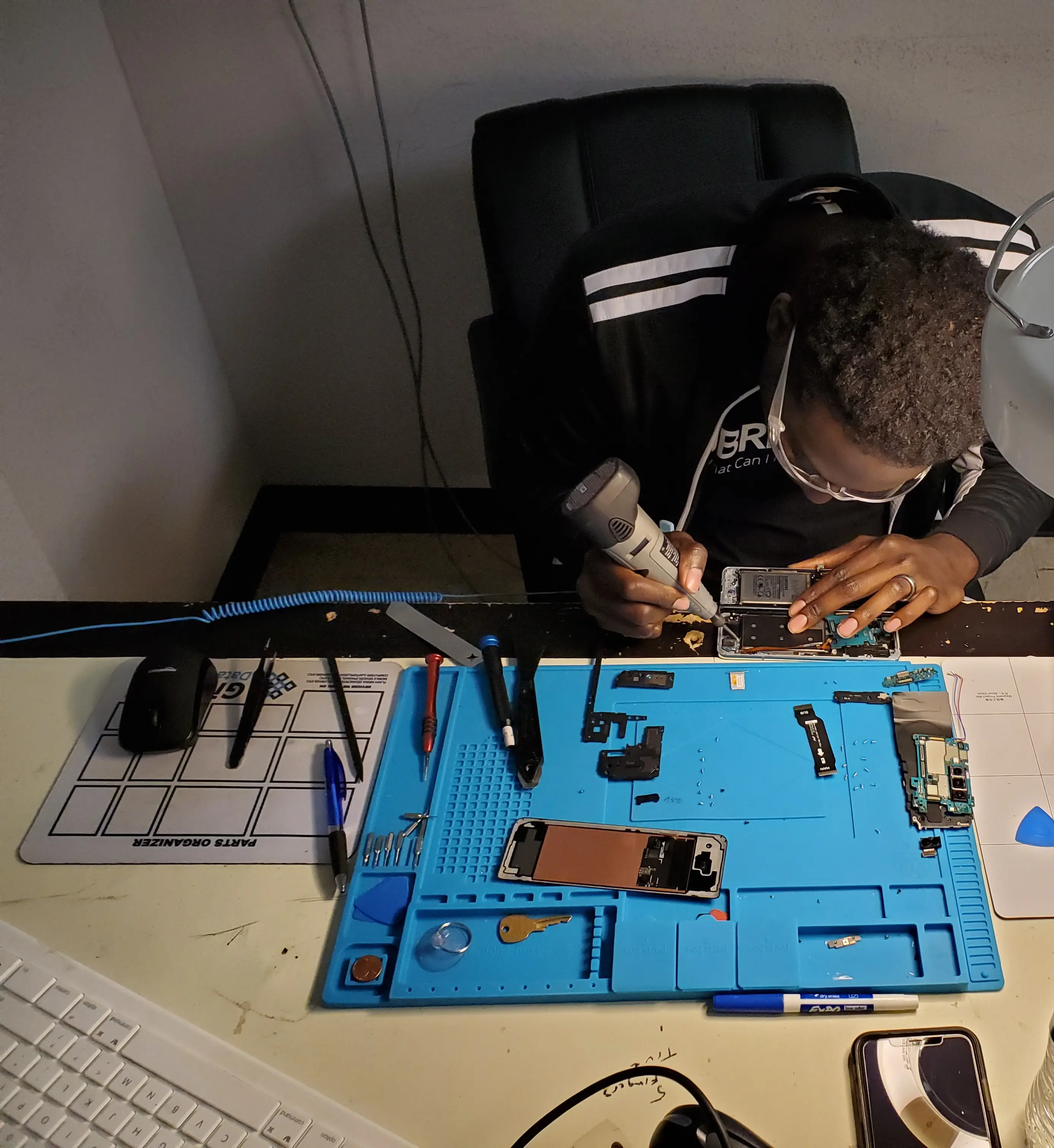 uBreakiFix - Phone and Computer Repair