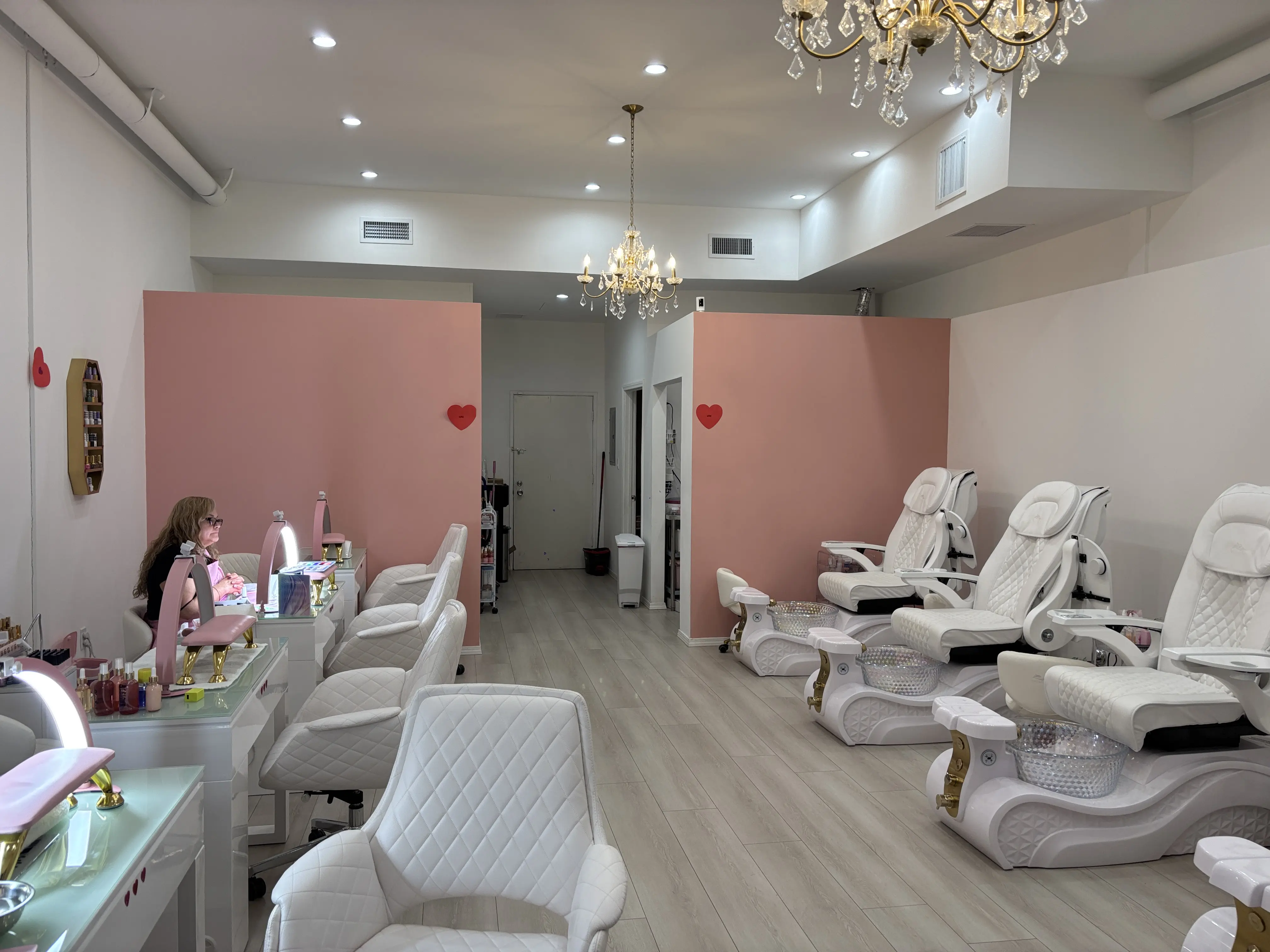 Ella Nail Lounge