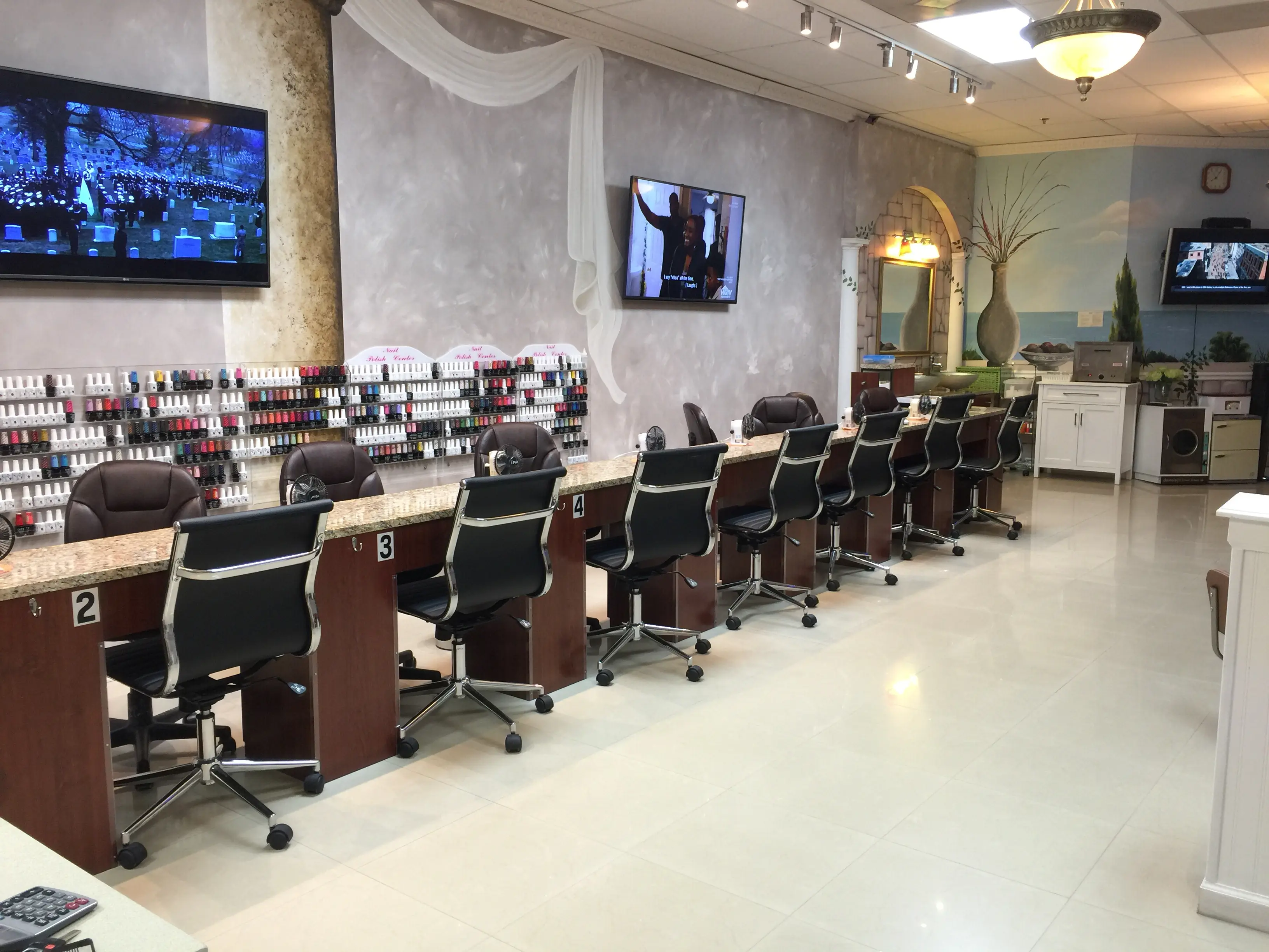 T Nail Spa