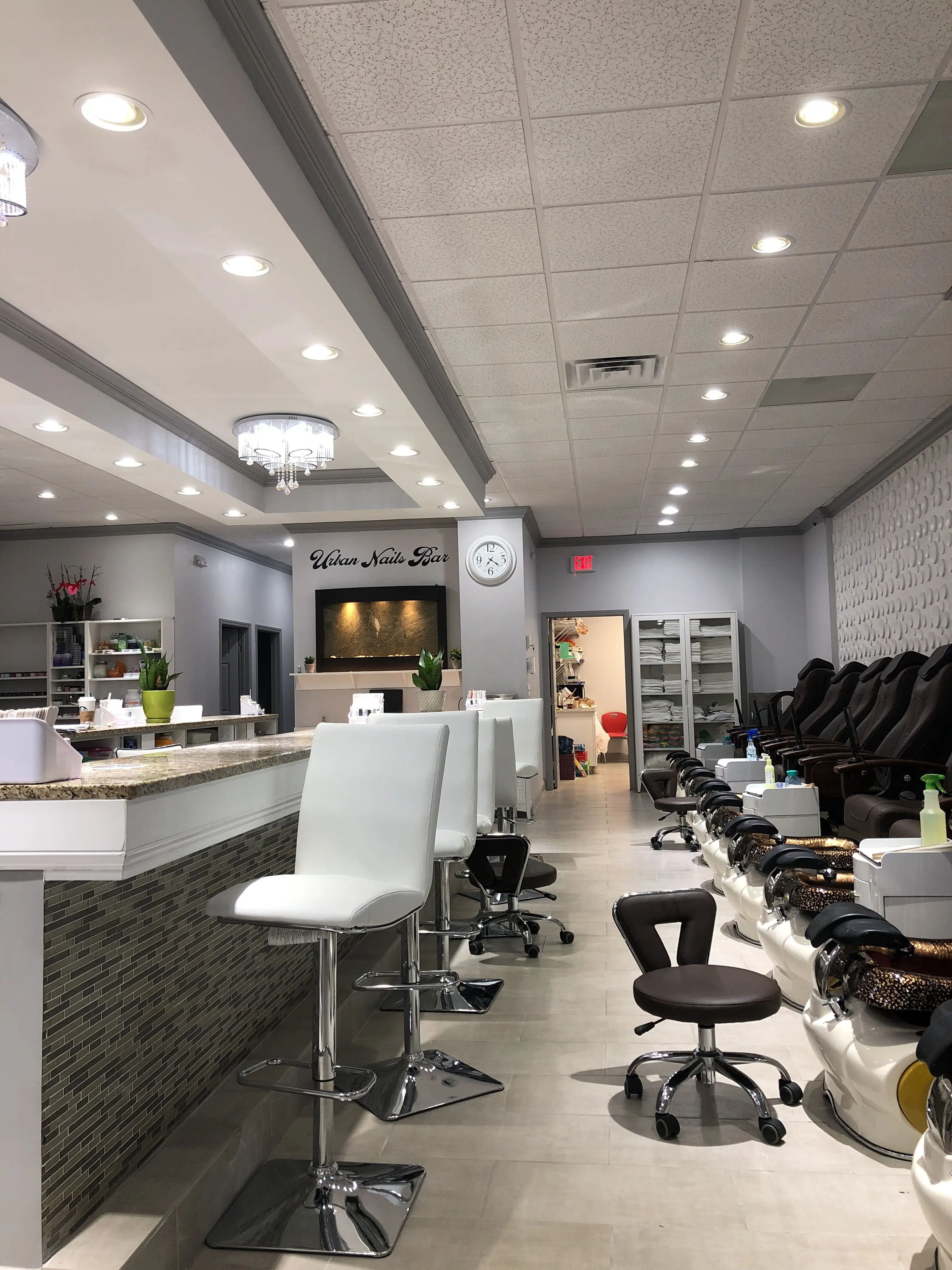 Urban Nails Bar