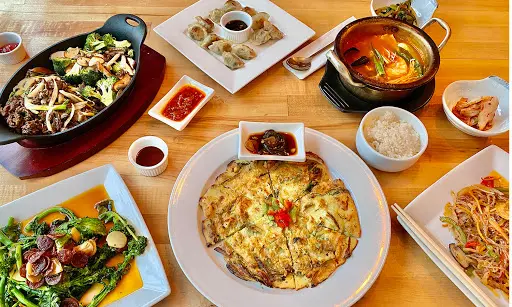 Gomi Korean wine Bar