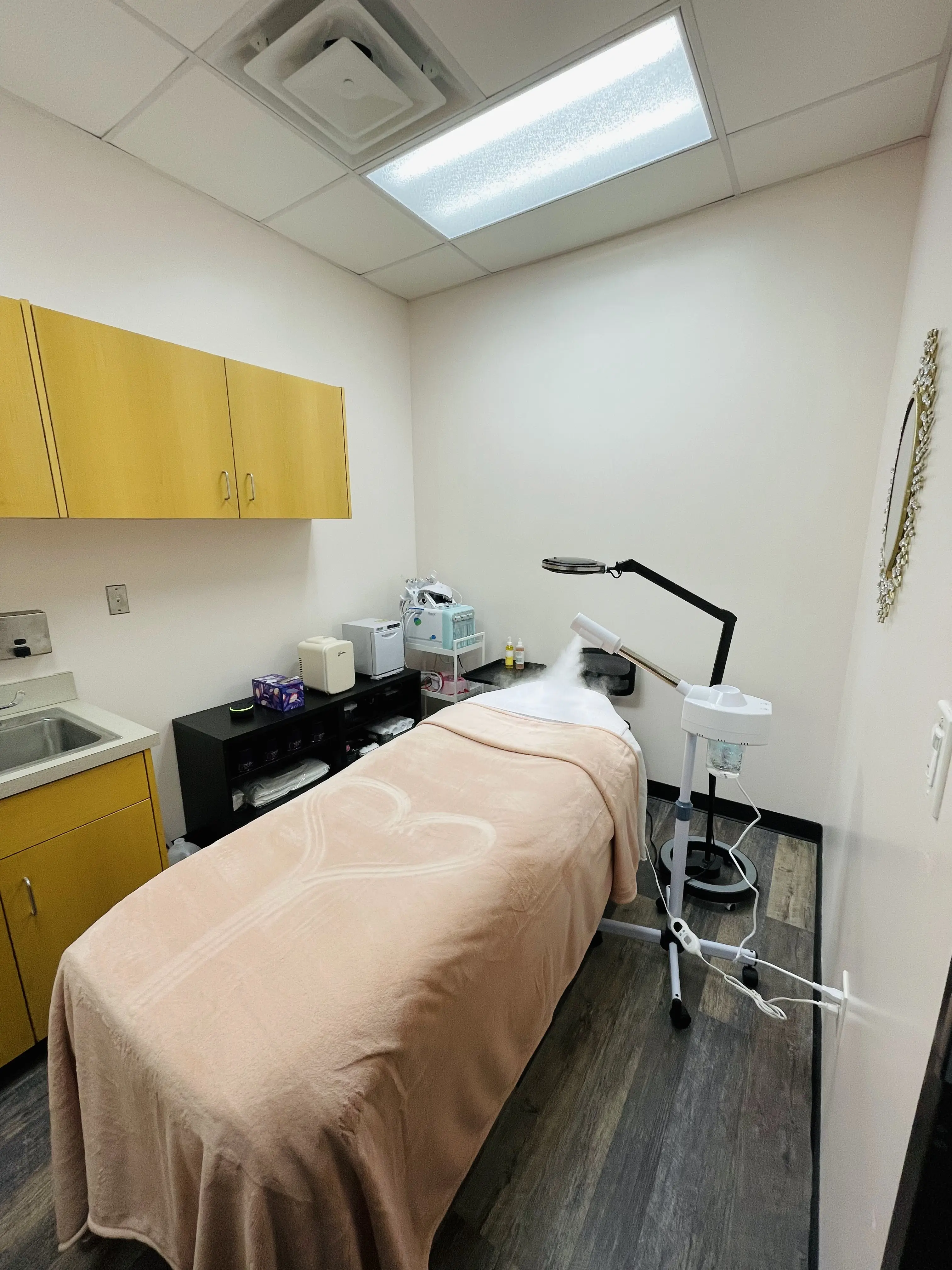 Brows On Fleek Threading & Spa