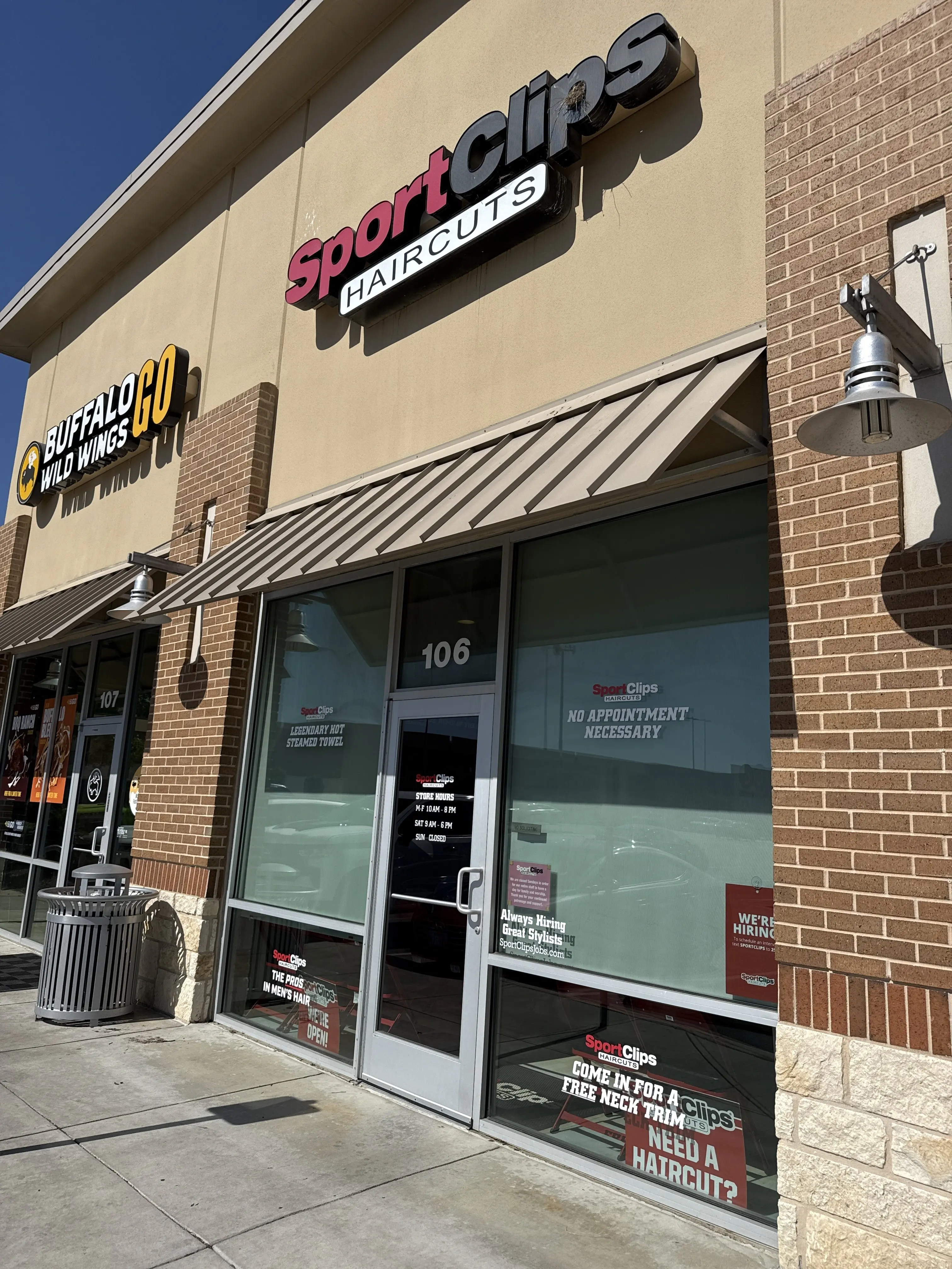 Sport Clips Haircuts of San Antonio - Terrell Plaza