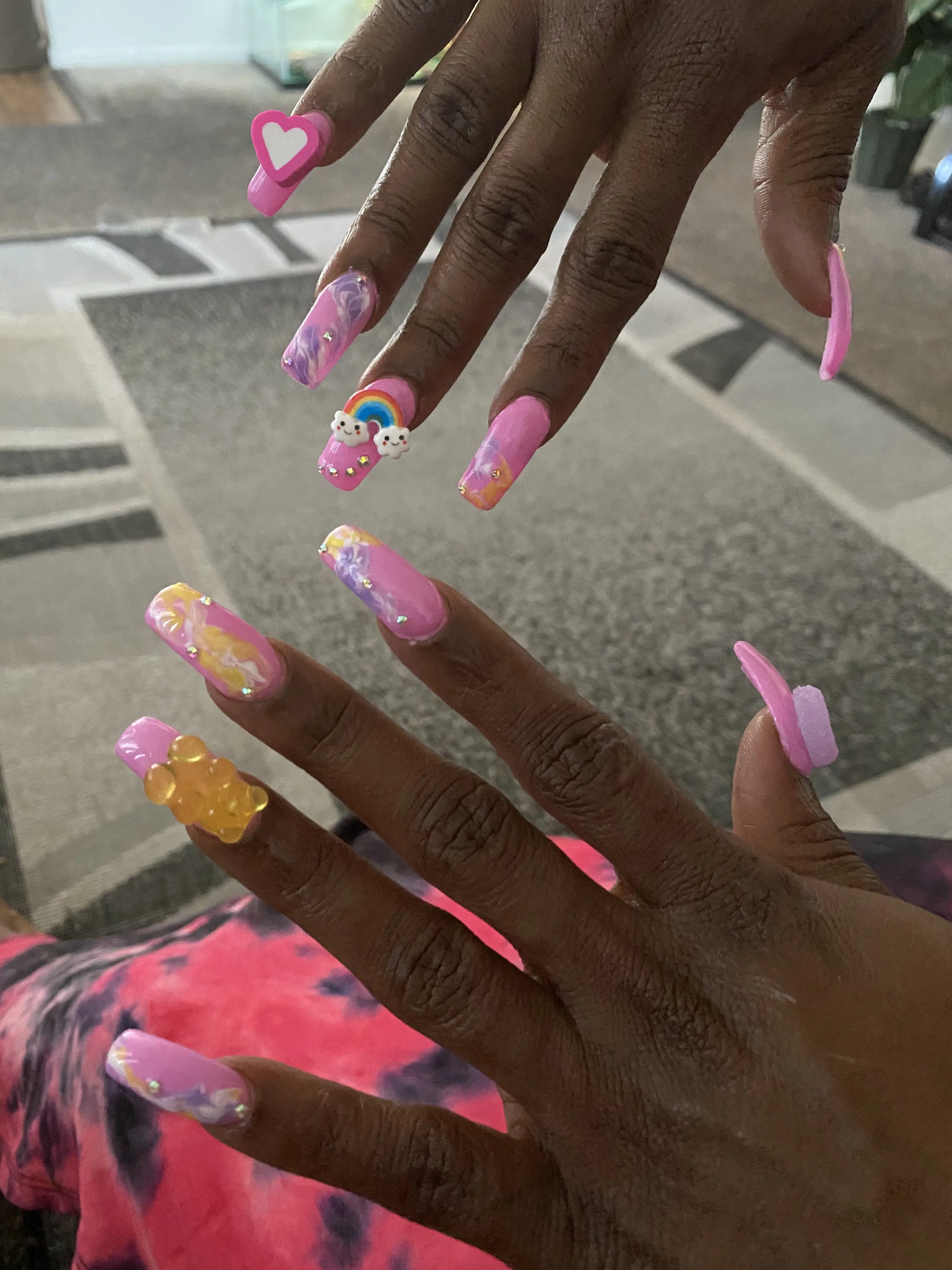 Tip-Toe Nails