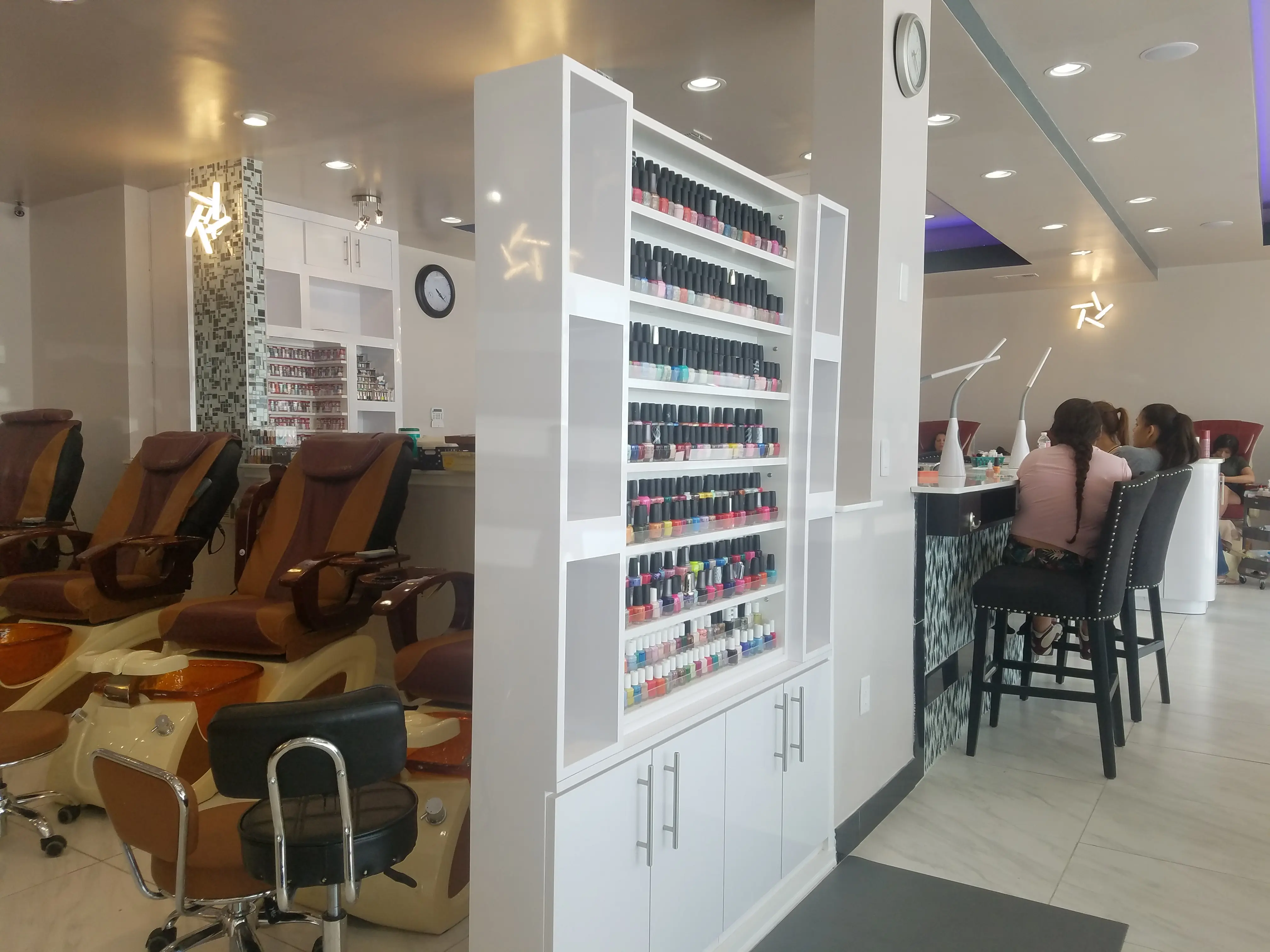 D Nail Spa