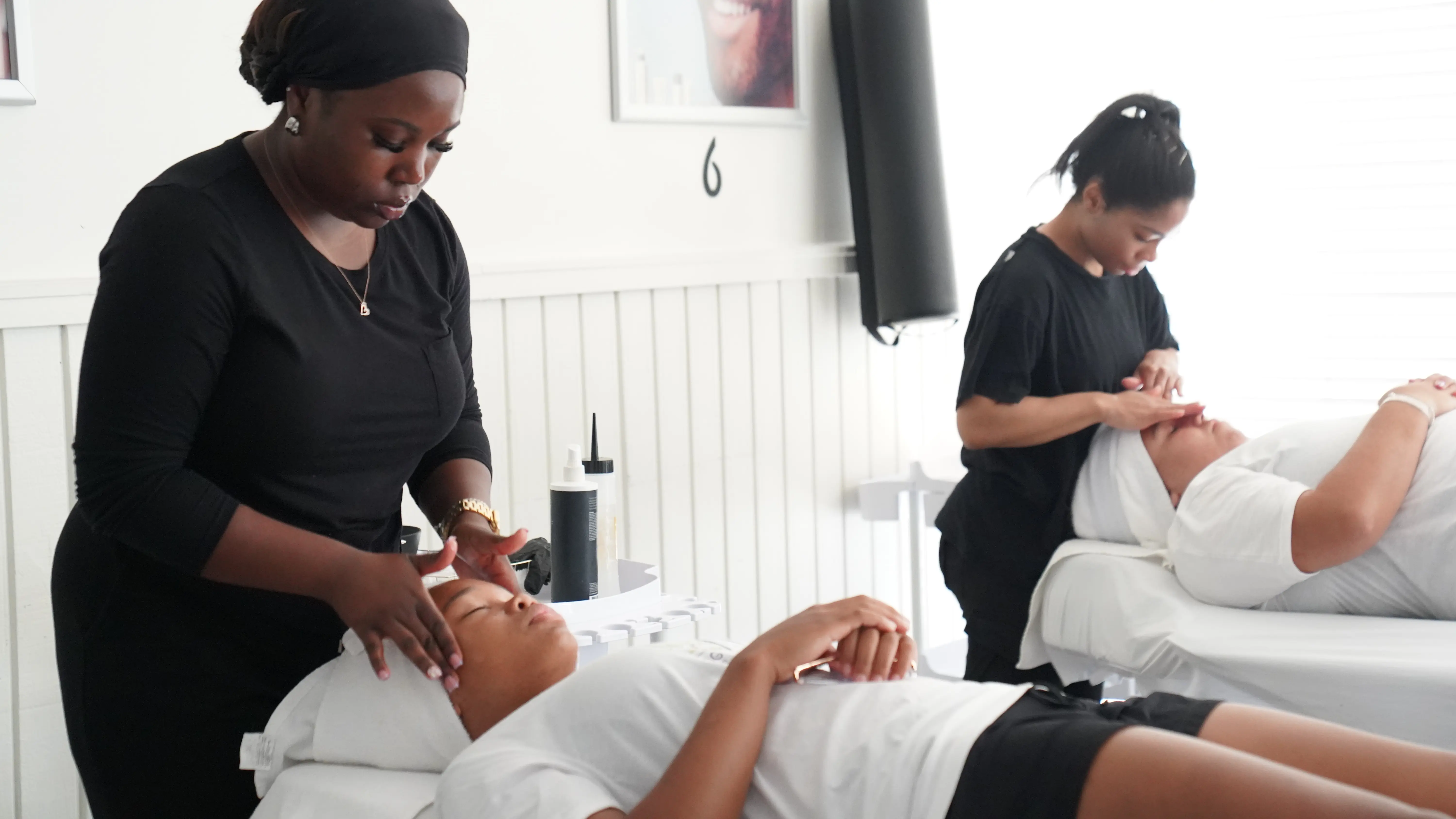 Ogle School - Beauty and Cosmetology (Central Dallas)
