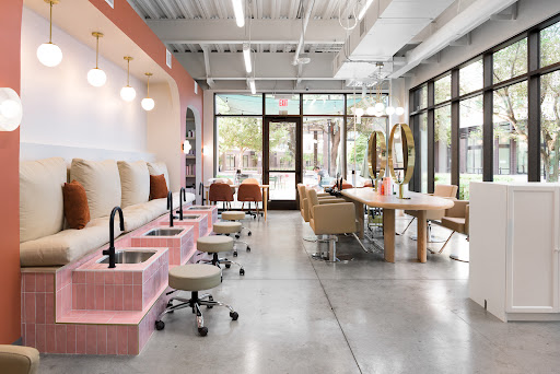 Arco Blow Dry & Nail Bar