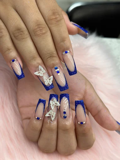 C Nails