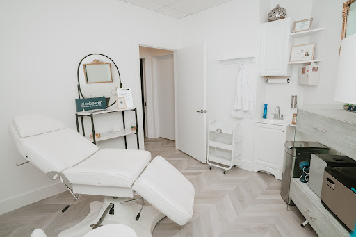 Esthétique De Luxe Medical Spa