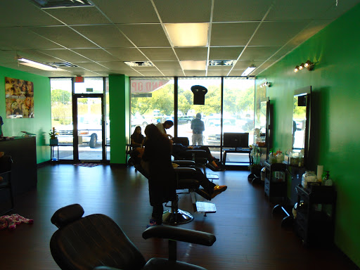 Hollywood Beauty Eyebrow Threading