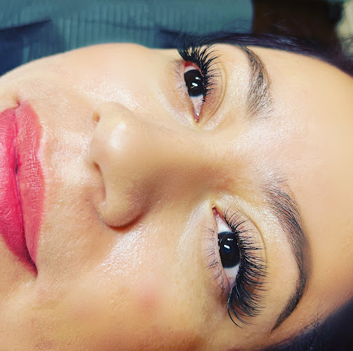 Lashes de Bella & Skincare