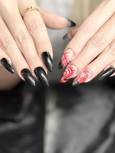 Queen Spa at S Lamar