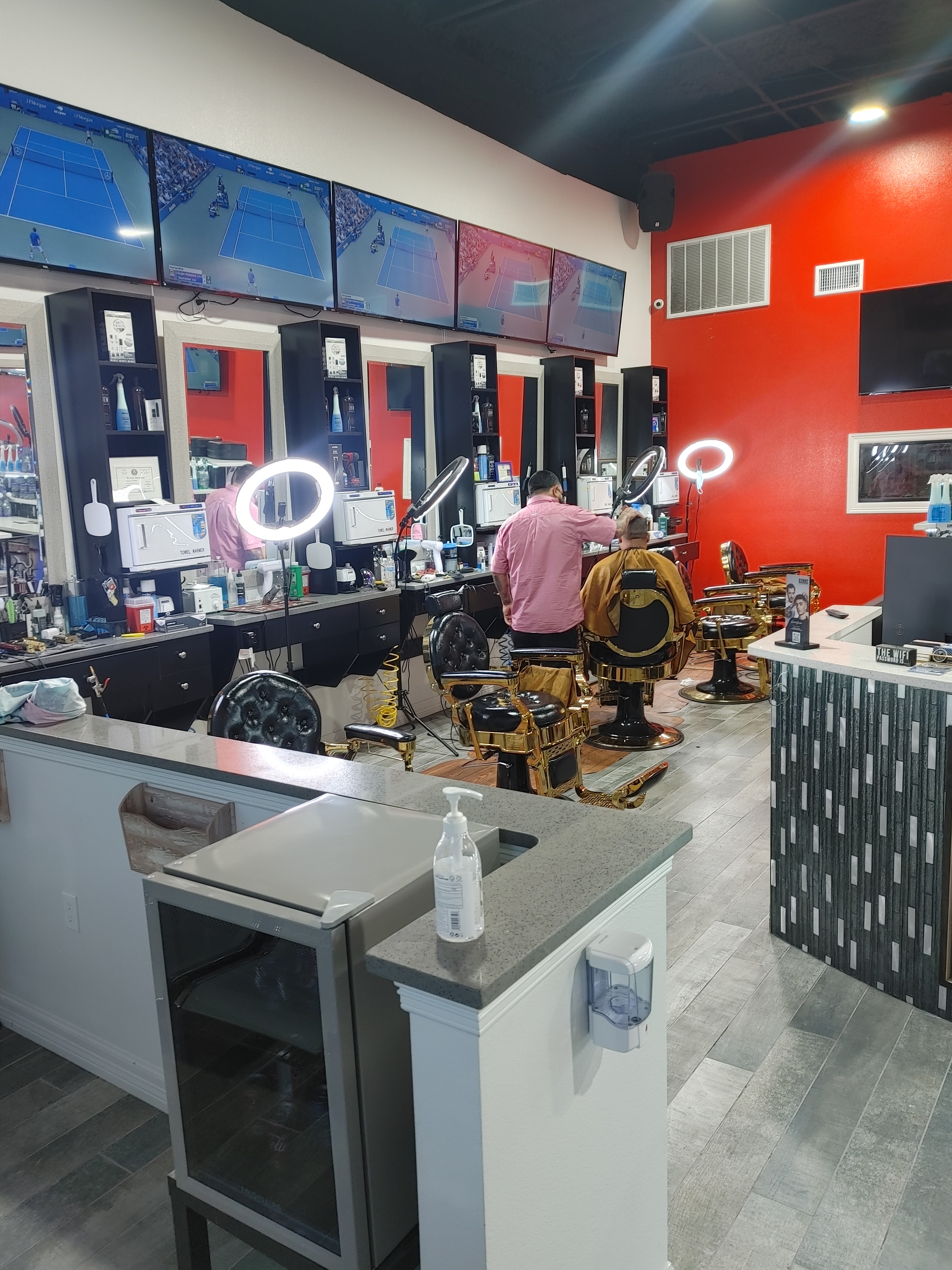 Xclusive Barber Shop LLC