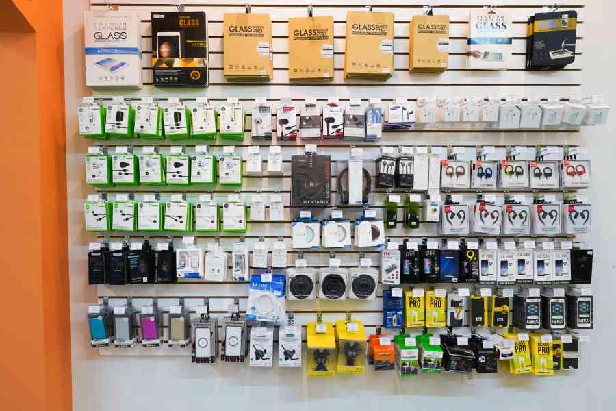 Mobile Bling University City- Apple iPhone Repair, Buy and Sell iPhone (PS5, XBox, iPad, Watch and Computer Repair)