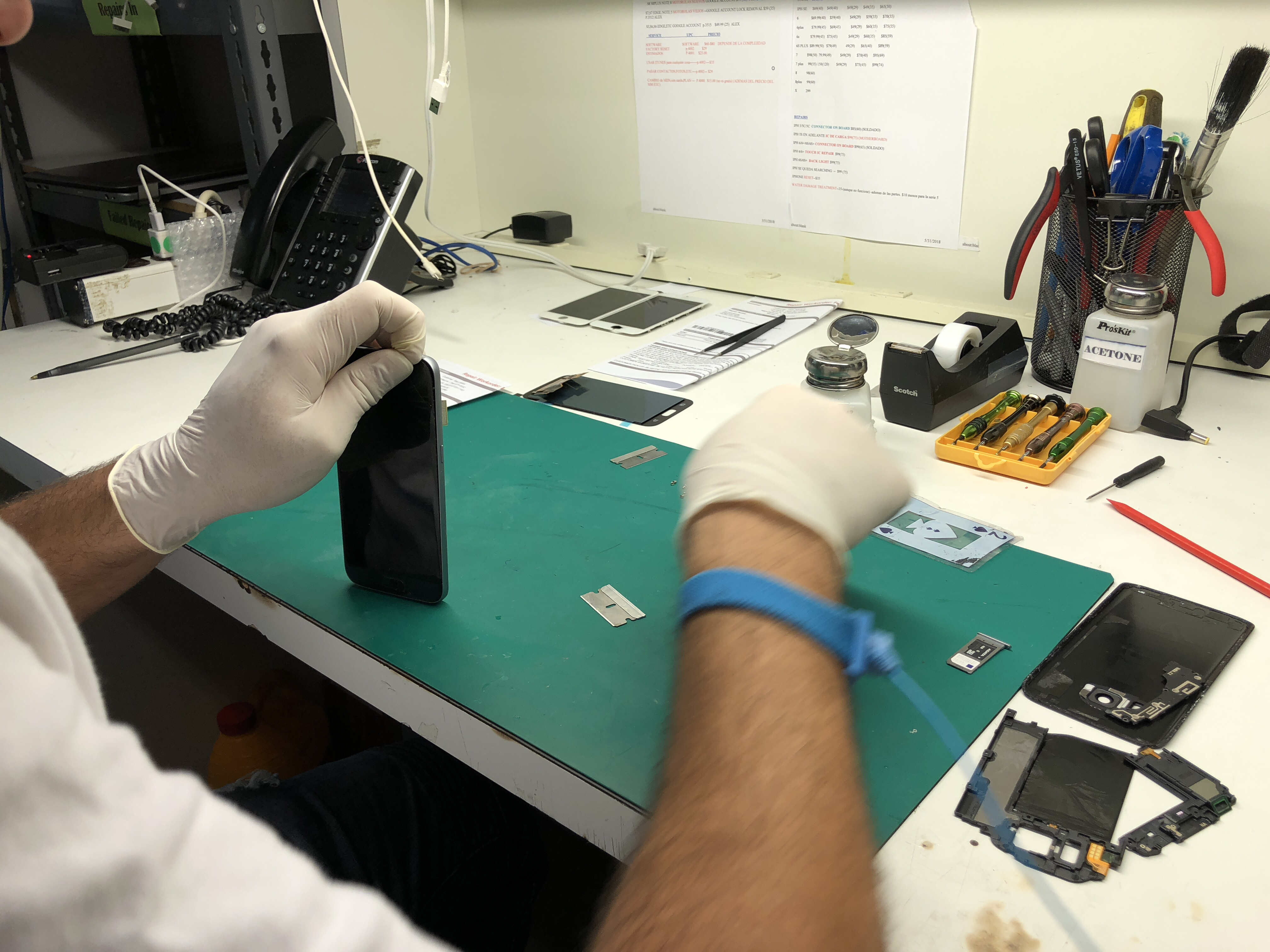 Mr 305 Phone Repair