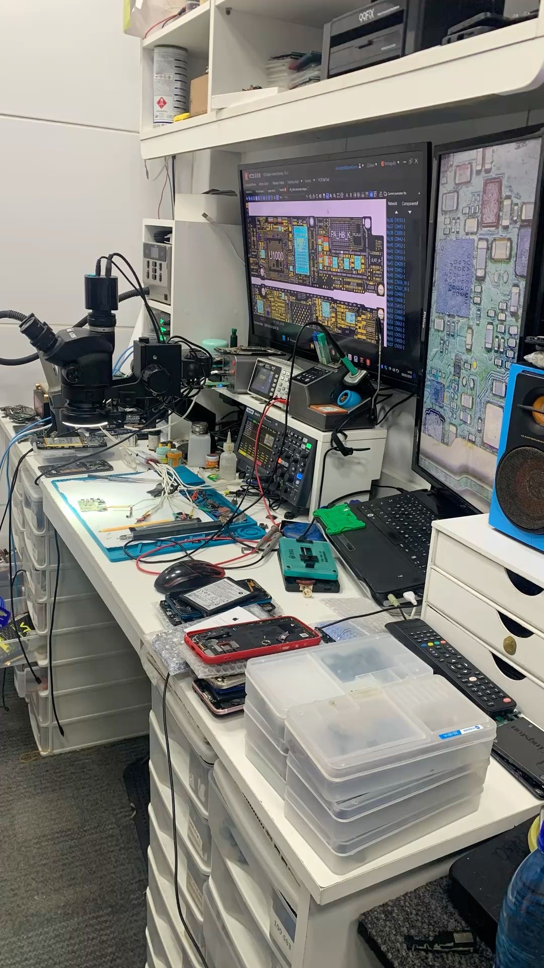 PHONES & COMPUTER REPAIR CENTER