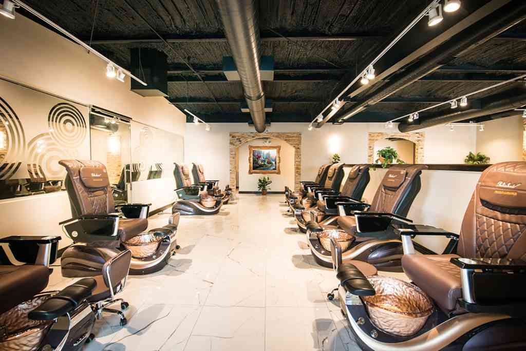 Polished Nail Lounge