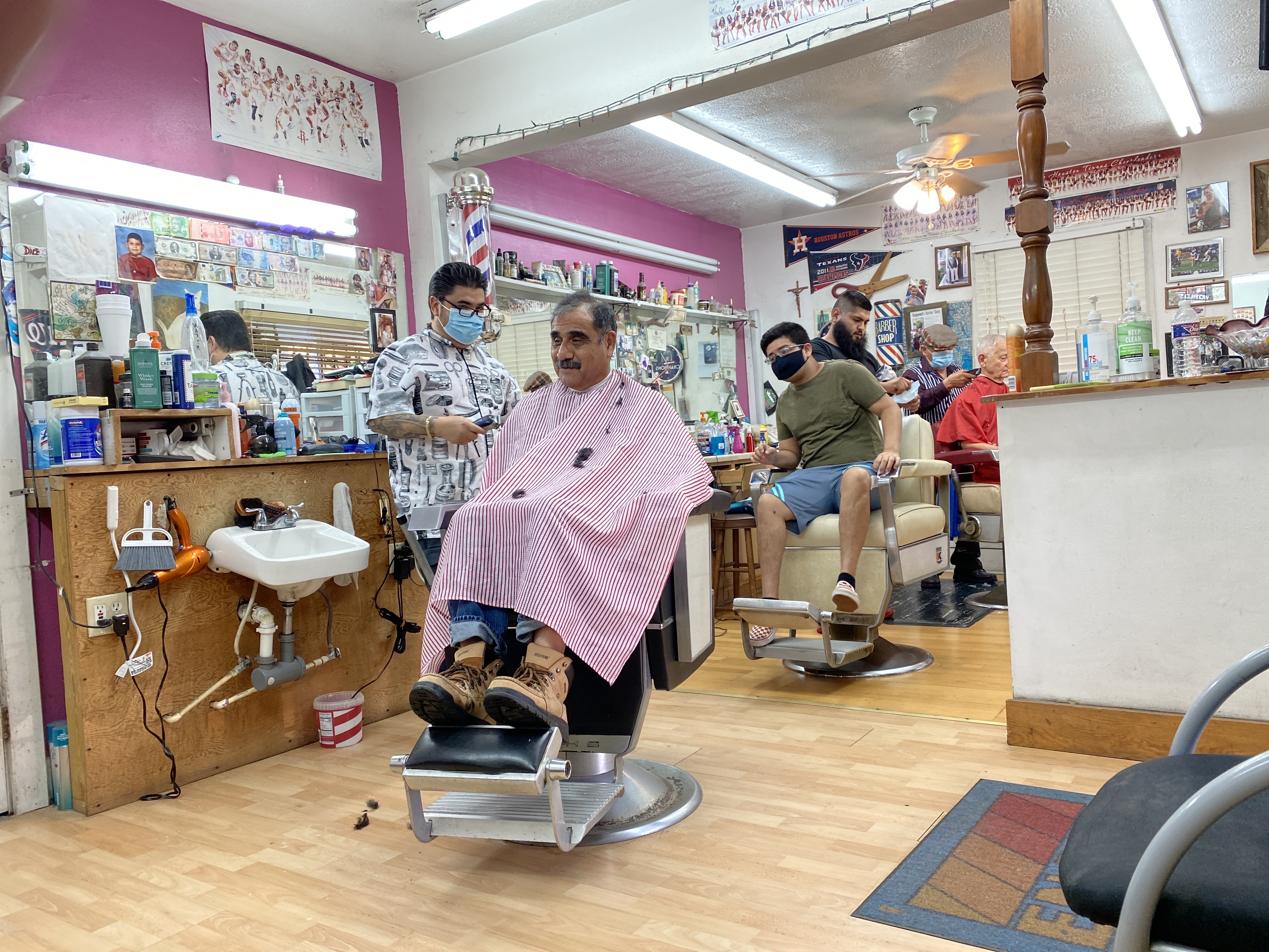 Raymond's Barber Shop