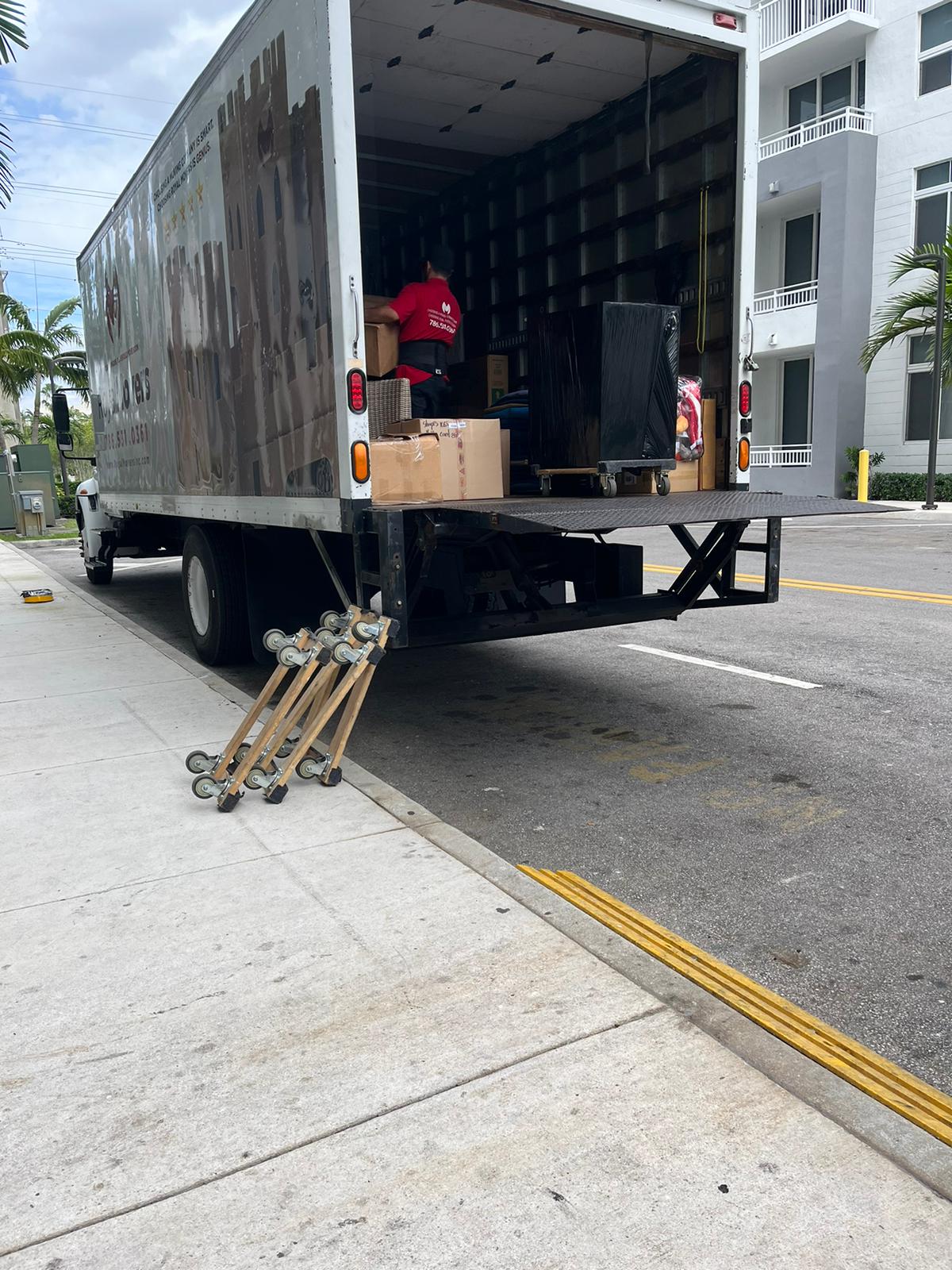 Royal Movers Miami & Broward