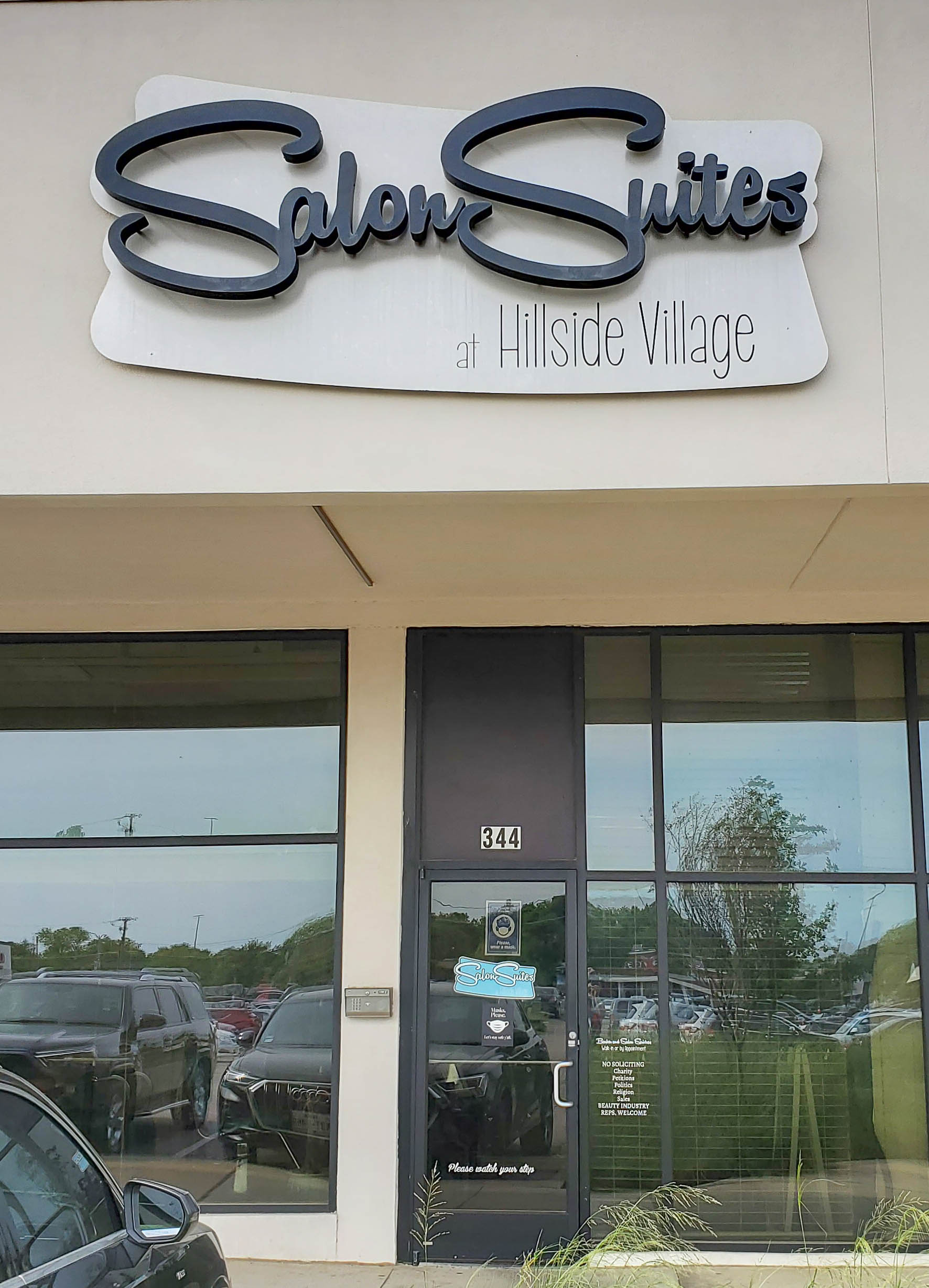 Salon Suites at Hillside Village