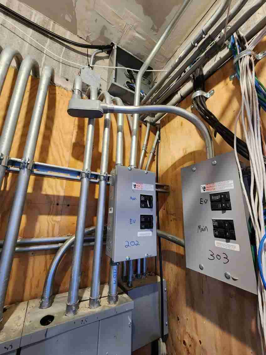 Sims Electric Service Sims & Sons Electric and Plumbing in Chicago, IL - Book an Appointment Now