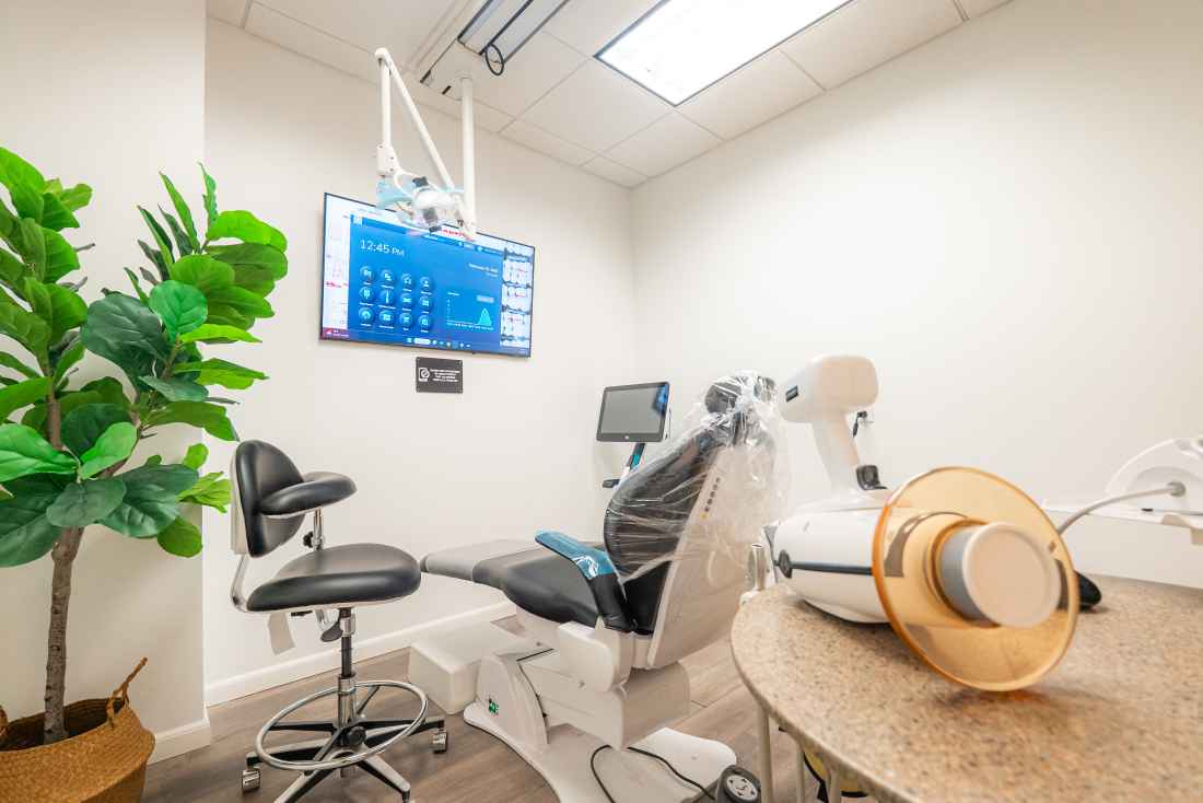 URBN Dental Implants & Invisalign | West U