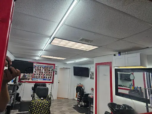 FALKS PRIVATE CUTS / B.L.BARBERSHOP