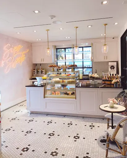 Kendra Scott Flagship
