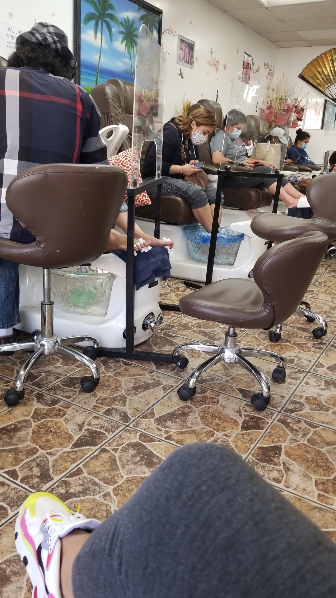 QT. Prime Nails Los Angeles