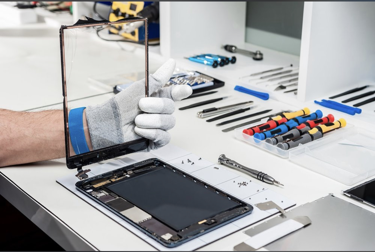 iPhone Repair MacBook repair
